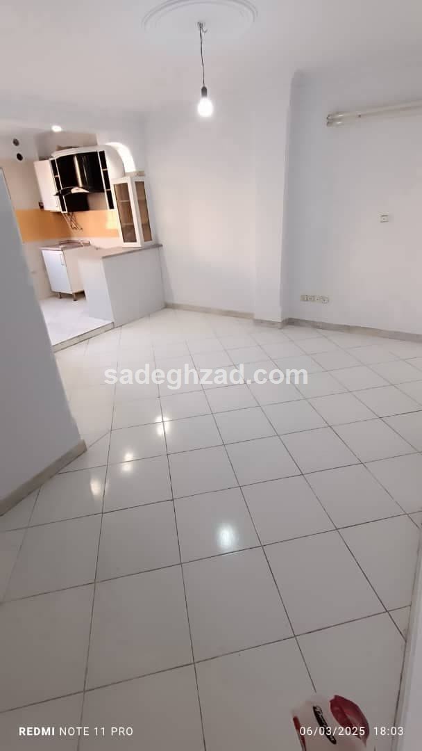 ۴۳متر/پارکینگ سندی/ بازسازی شده/خوش نقشه/امام خمینی 3 املاک – املاک صادق زاد